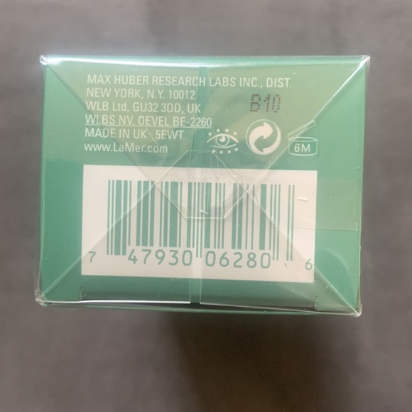 La Mer brand New the lifting Serum never opened still in plastic wrap.Full size - Picture 2 of 6